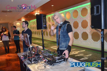 aee-2015-day-1-parties-012