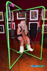 aee-2015-day-1-parties-205