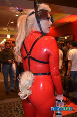 aee-2015-day-1-parties-253