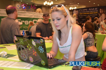 aee-2015-day-1-parties-408