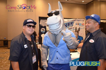 aee-2015-day-1-parties-504