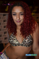 aee-2015-day-1-parties-654