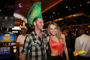 avn-awards-runway-2015-1-0246