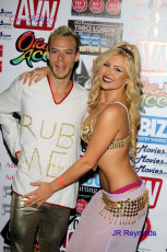 avn-halloween-2016-jr-reynolds-099
