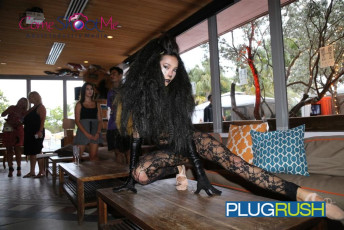 camcon-2015-day-1-after-party-060