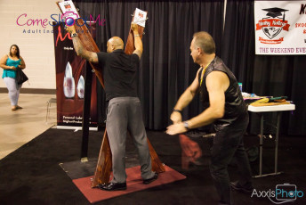 exxxotica-chicago-2016-d1-216