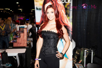 exxxotica-chicago-2017-0612