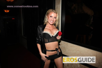 exxxotica-nj-2013-pre-party-079