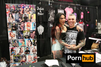 Exxxotica-NJ-2016-D3-0613