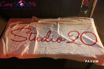 Cammunity-PoolParty-095