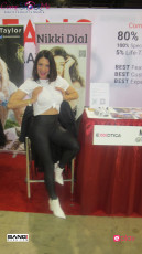 exxxotica-chicago-2023_011